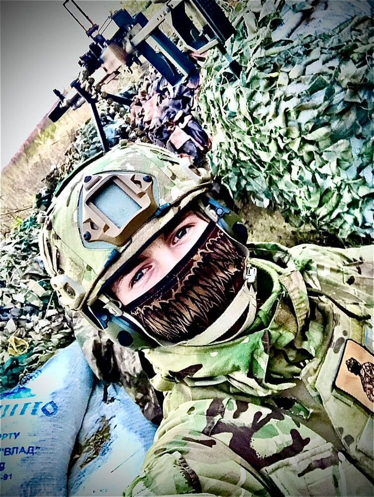 боєць ЗСУ боєць ЗСУ